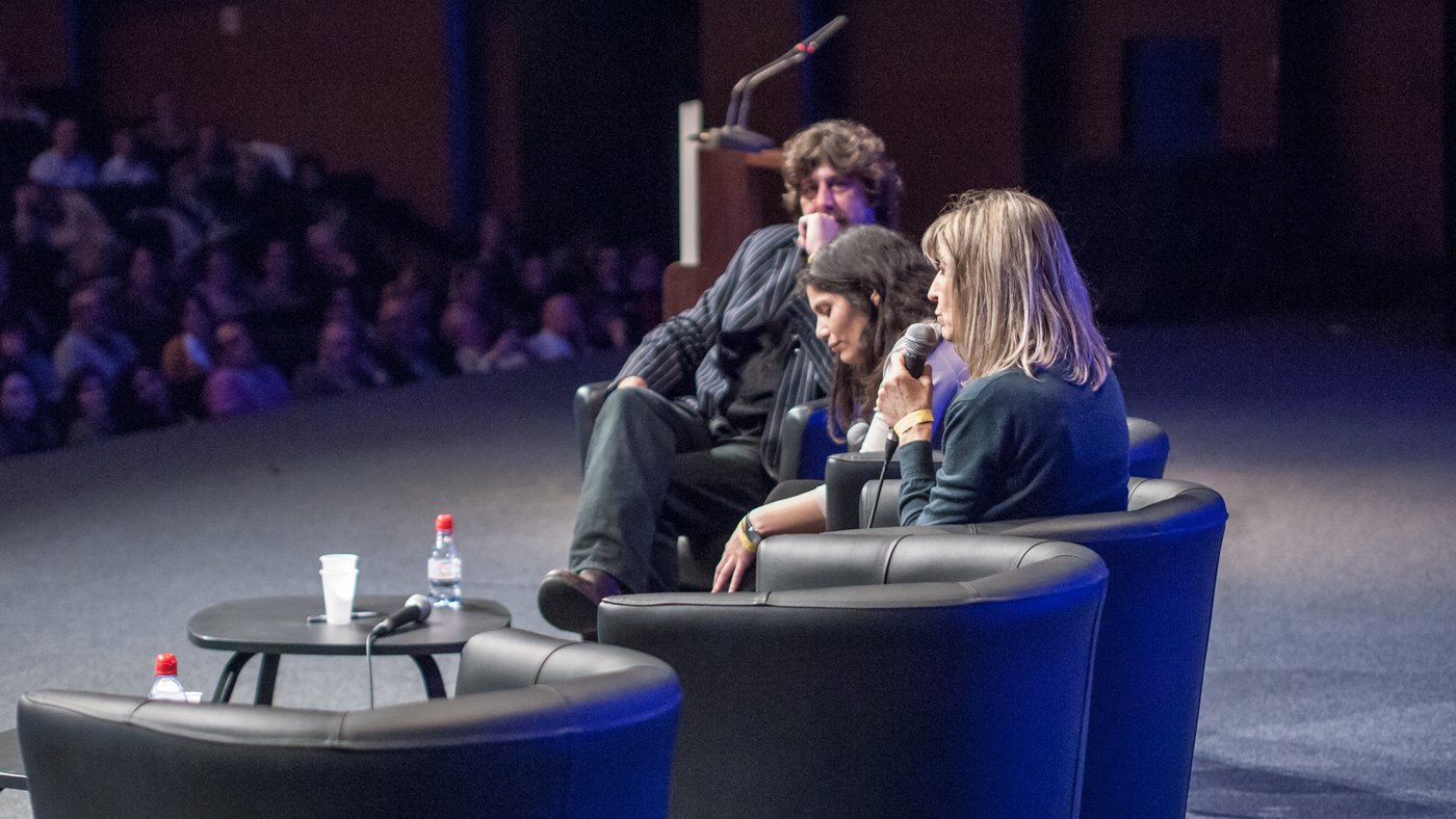 Eric Dudoit, Sonia Barkallah et Eliane Lheureux en debat sur scene, Marseille 2013